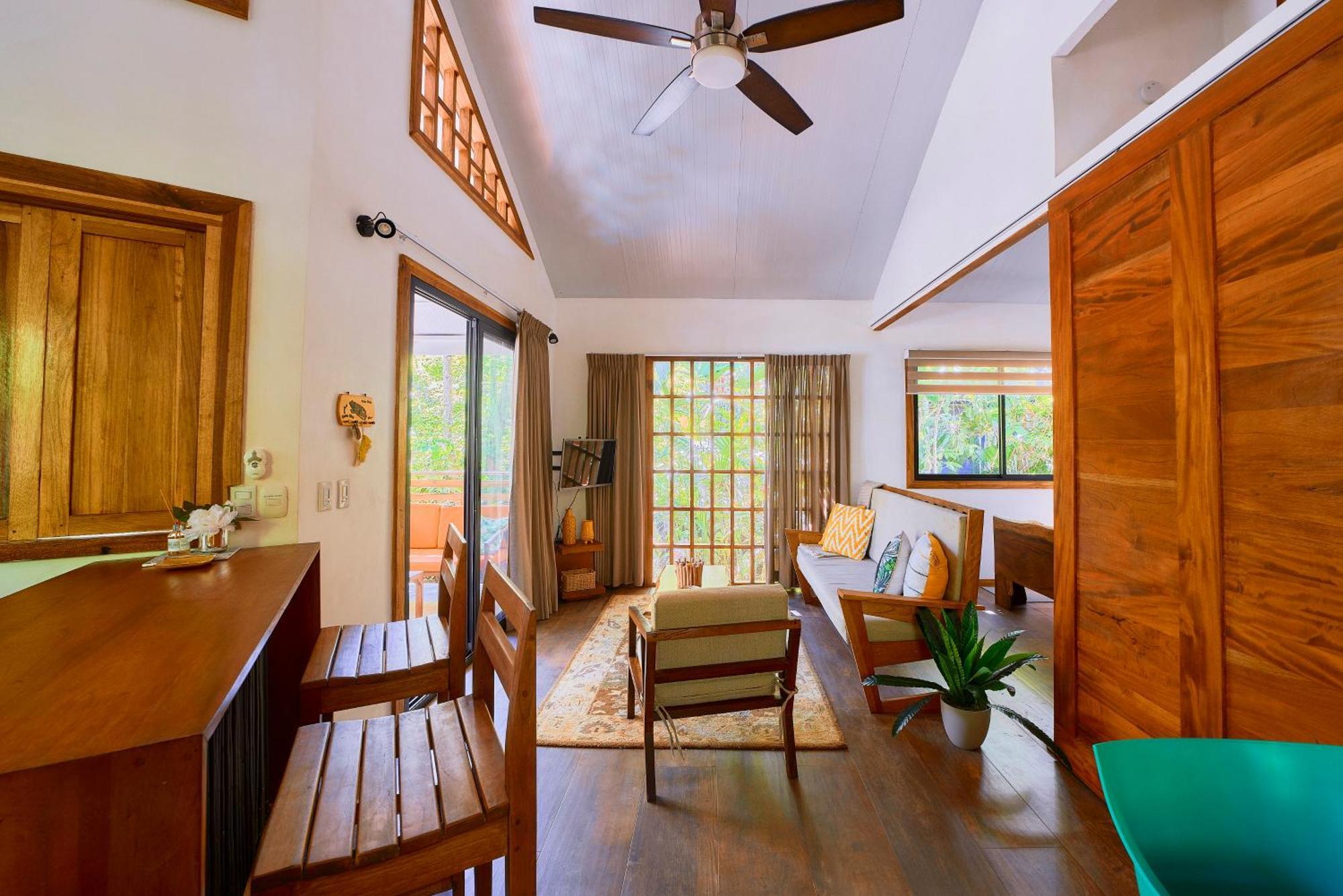 Dragonfly Beachfront Villas-Adult Only 푼타 우바 외부 사진